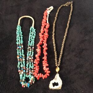 Lot of three necklaces